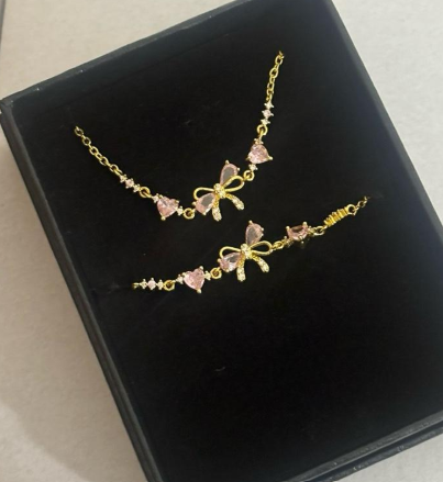 Dainty bow jewellery