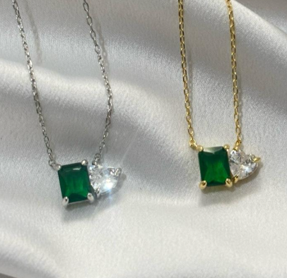 Dainty square heart necklace